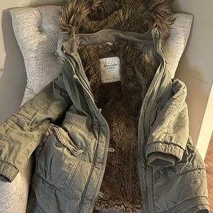 Vintage Abercrombie and Fitch Winter Coat Army green